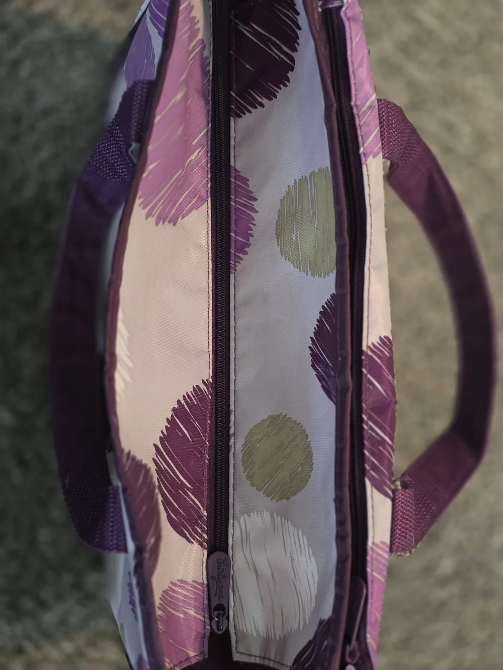 Thirty-One True Beauty Bag in Sketchy Dot Print Travel/MakeUp/Hair Accs - EUC